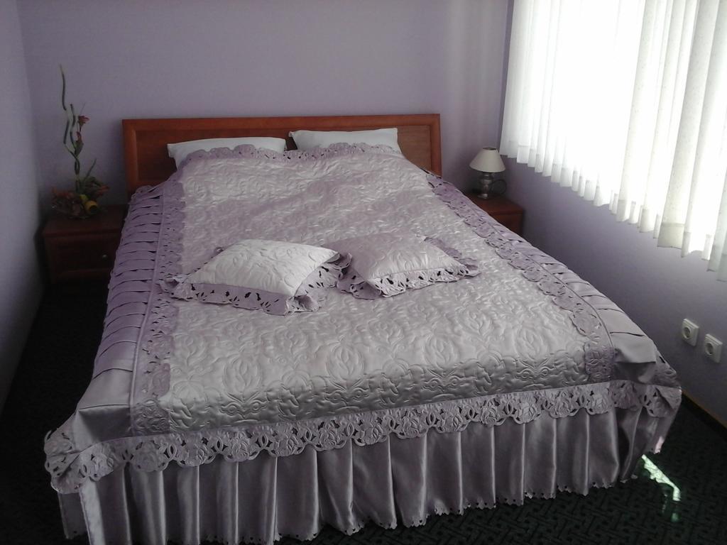 Hotel Skaistaziede Šiauliai Habitación foto