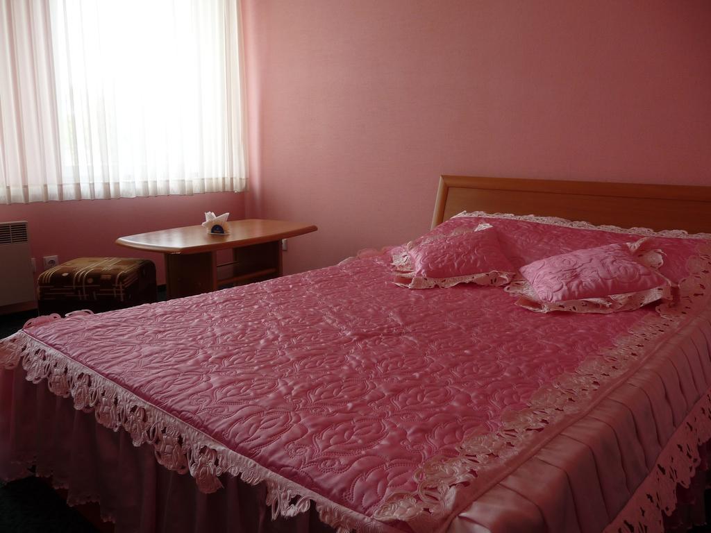 Hotel Skaistaziede Šiauliai Habitación foto