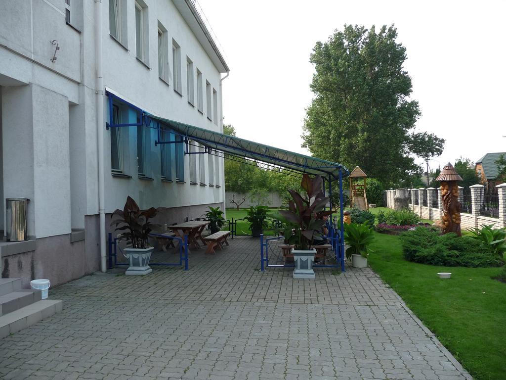 Hotel Skaistaziede Šiauliai Exterior foto